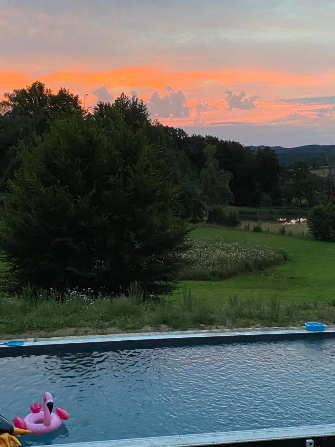 Une Pause En Correze Sarroux ภายนอก รูปภาพ